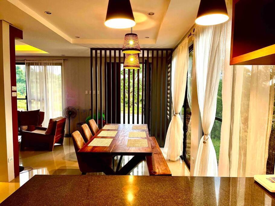 Overlooking Staycation At Sandari Batulao Tagaytay City Екстериор снимка