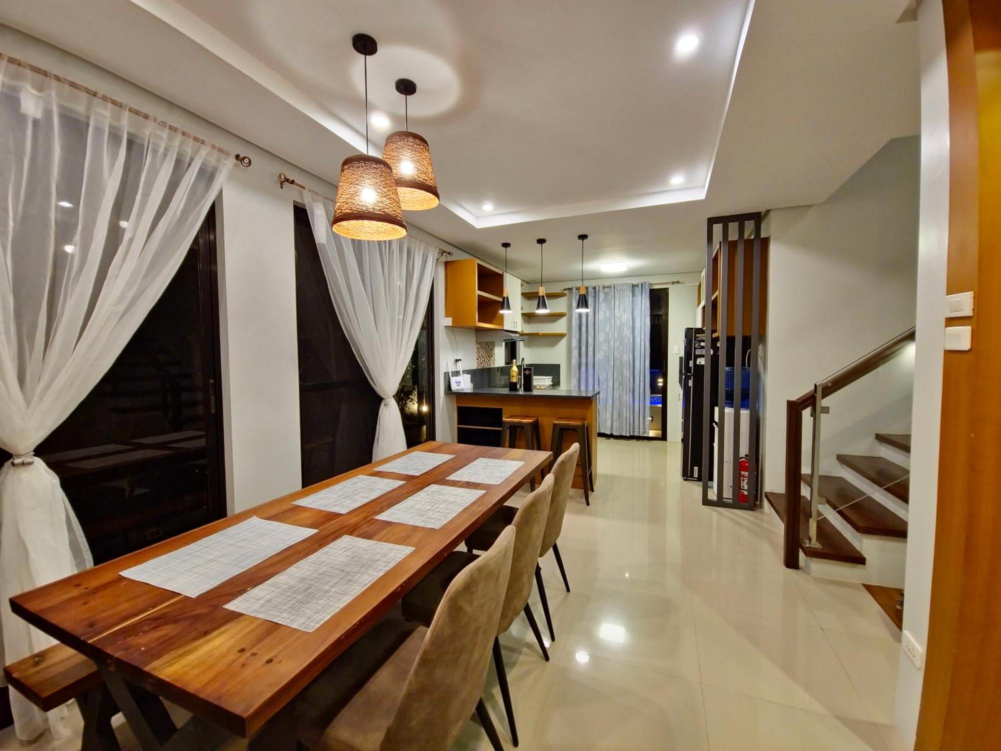 Overlooking Staycation At Sandari Batulao Tagaytay City Екстериор снимка
