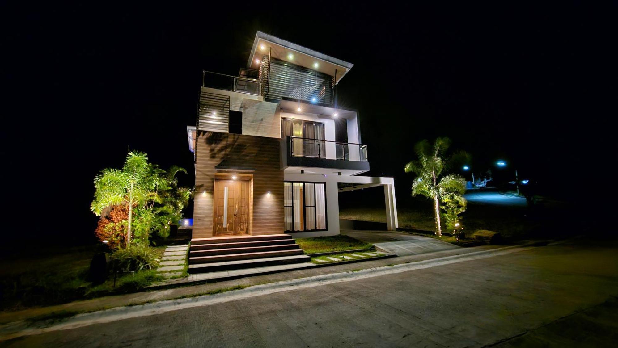 Overlooking Staycation At Sandari Batulao Tagaytay City Екстериор снимка