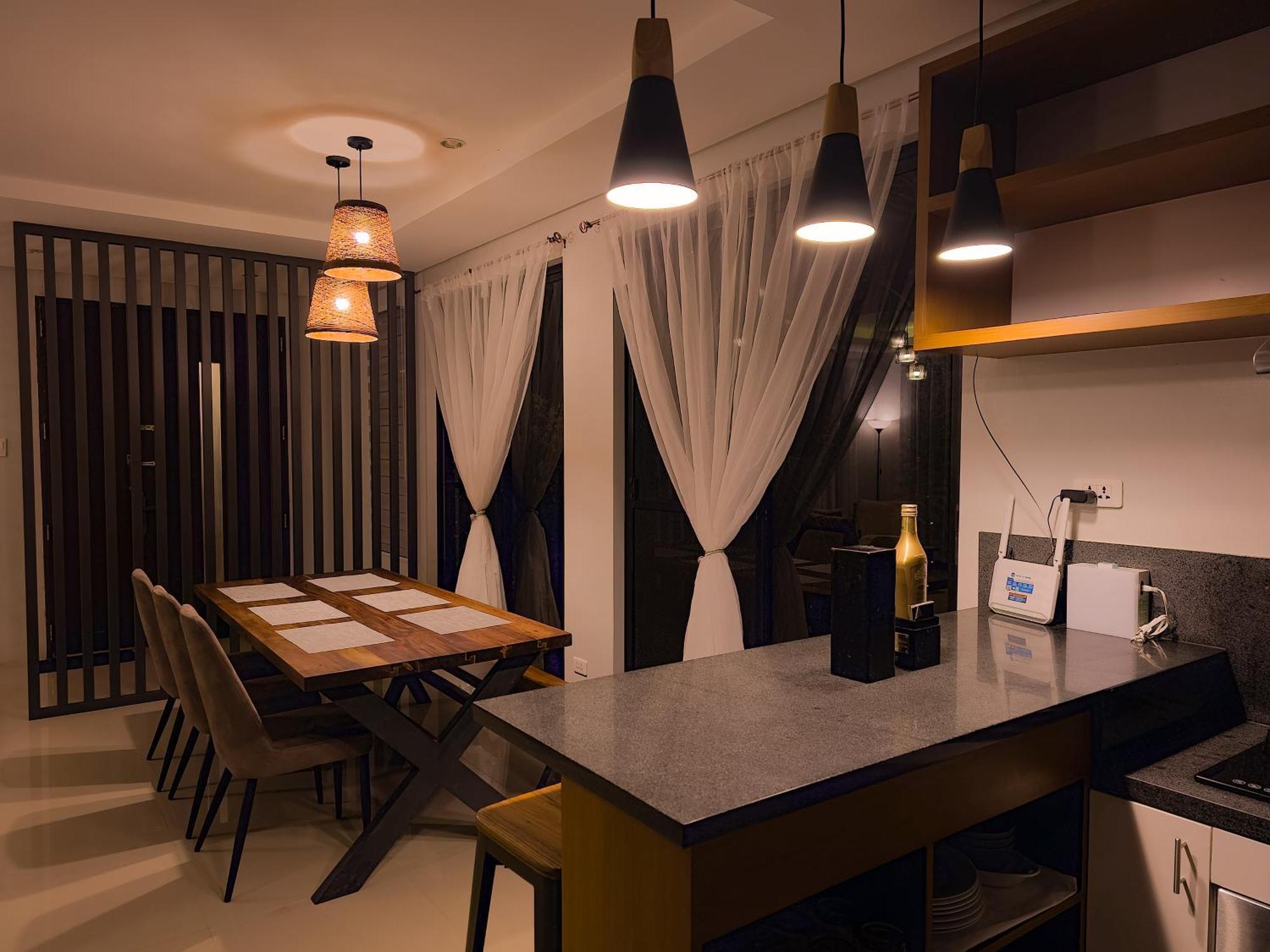 Overlooking Staycation At Sandari Batulao Tagaytay City Екстериор снимка