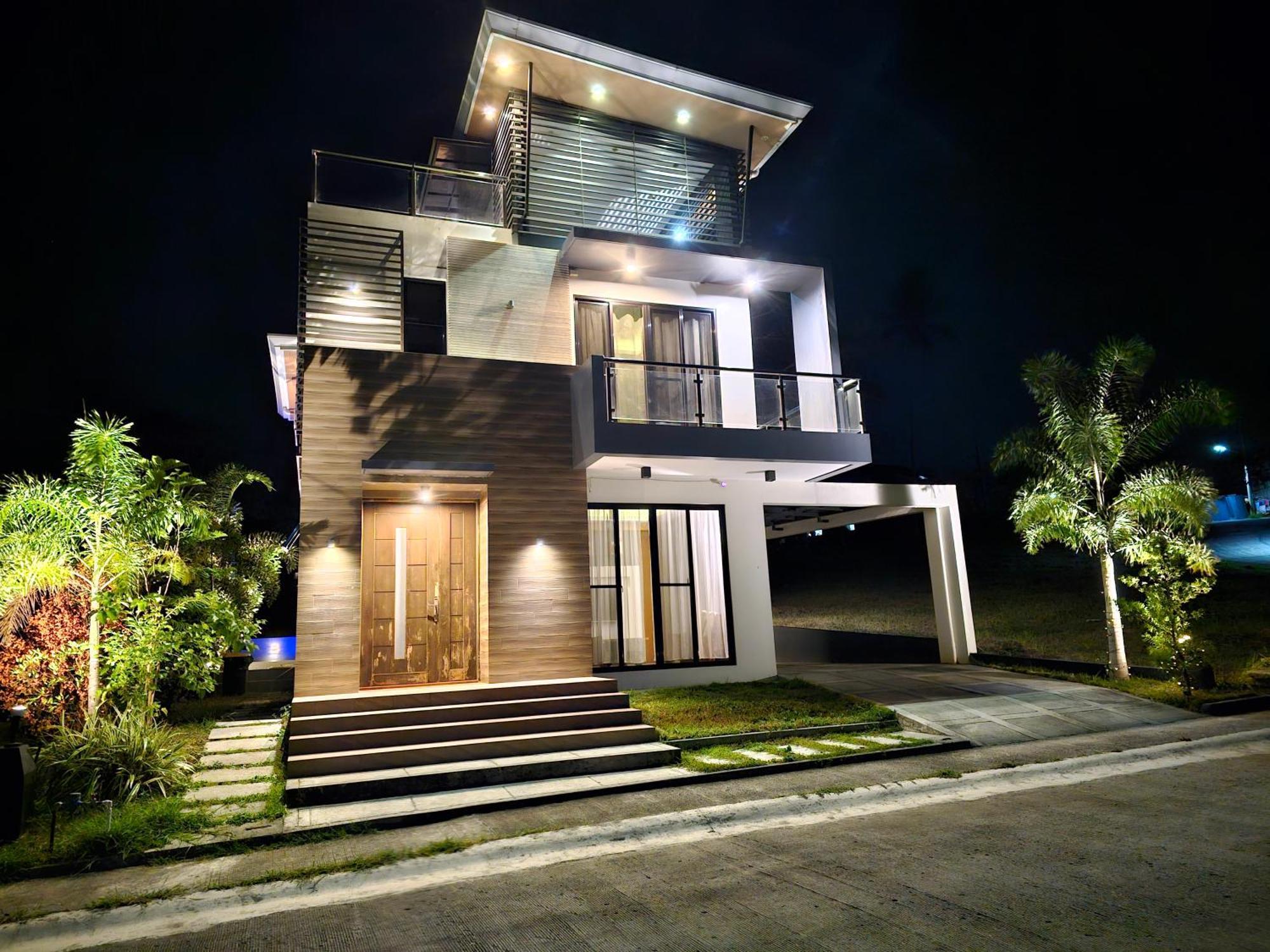 Overlooking Staycation At Sandari Batulao Tagaytay City Екстериор снимка